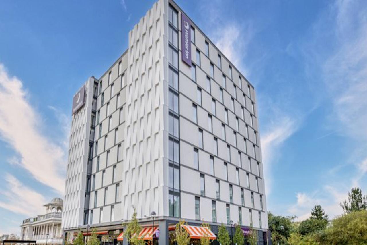 Premier Inn Milton Keynes Central Esterno foto